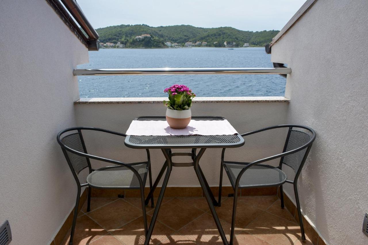 Apartmani Andela Kordic Supetarska Draga Exterior photo