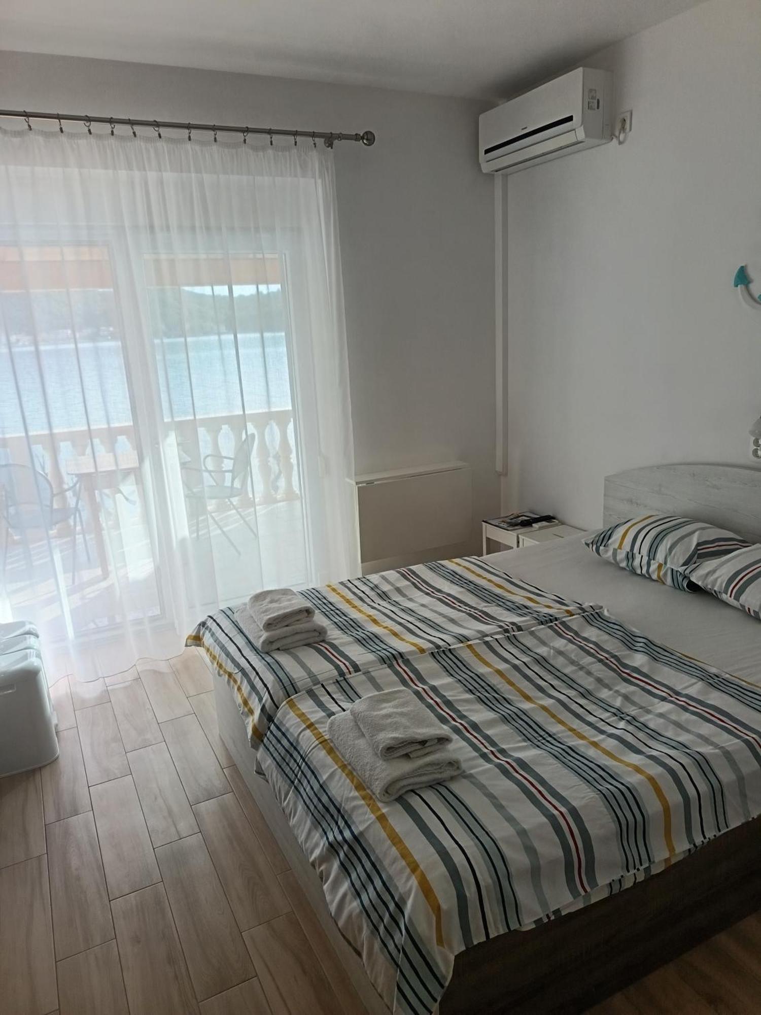 Apartmani Andela Kordic Supetarska Draga Exterior photo